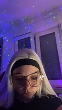 Snapshot of kinkygirl420x chatting on 2, 12, 2025 kinkygirl420x online show from 2, 12, 2025