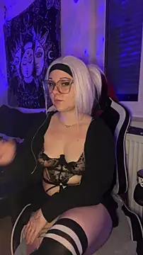 Snapshot of kinkygirl420x chatting on 3, 12, 2025 kinkygirl420x online show from 3, 12, 2025