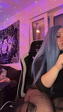 Snapshot of kinkygirl420x chatting on 17, 12, 2025 kinkygirl420x online show from 17, 12, 2025