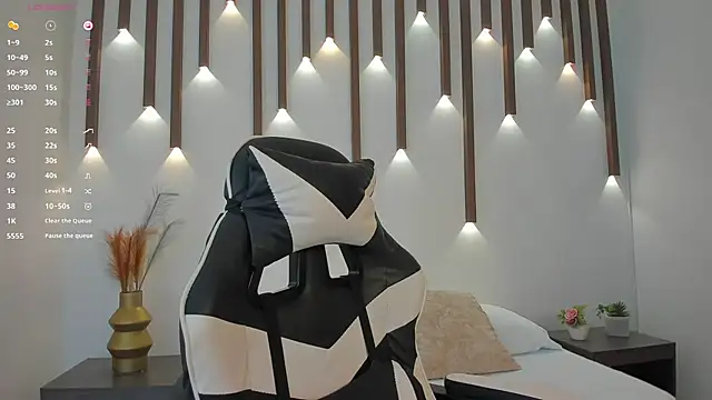 megan cooper28 online show from 9, 10, 2025