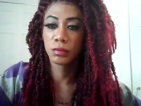 Snapshot of CaramelDipper chatting on 7, 12, 2024 CaramelDipper online show from 7, 12, 2024