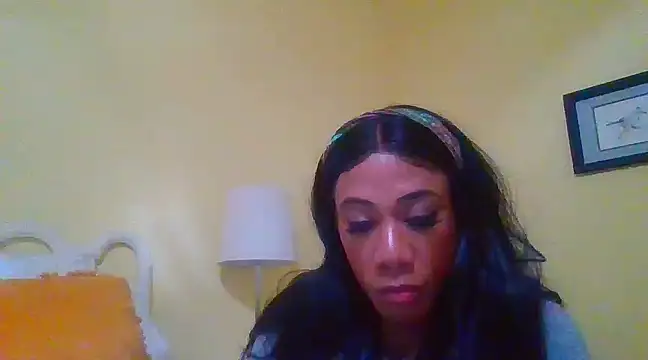 Snapshot of CaramelDipper chatting on 9, 3, 2025 CaramelDipper online show from 9, 3, 2025