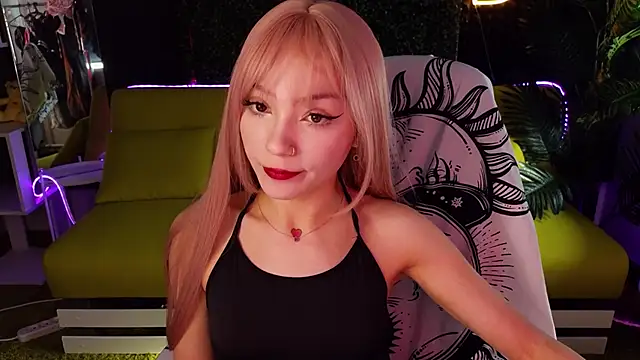 Snapshot of SandraBoyl chatting on 2, 3, 2025 SandraBoyl online show from 2, 3, 2025