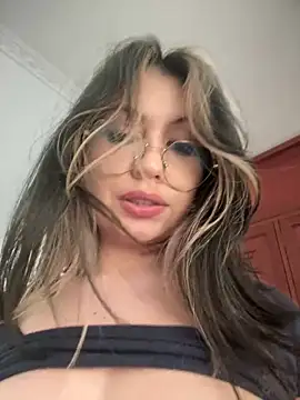 Snapshot of marie2_ chatting on 22, 12, 2024 marie2  online show from 22, 12, 2024