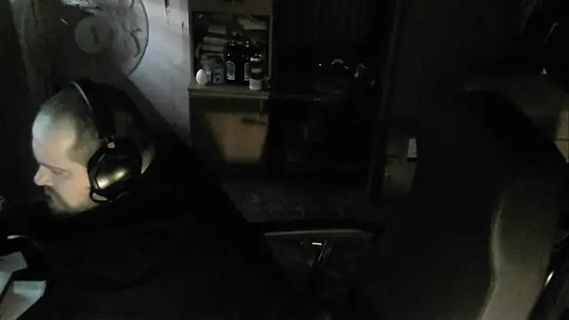 perversalus online show from 1, 1, 2025