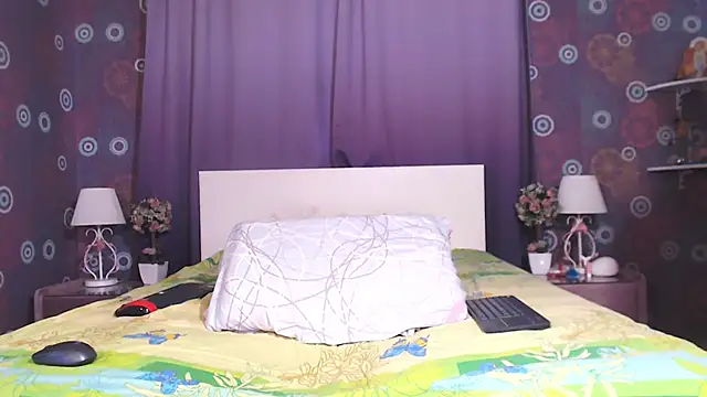 Snapshot of SquirtyAlice chatting on 8, 3, 2025 SquirtyAlice online show from 8, 3, 2025