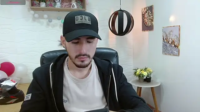 DmitriSanders online show from 5, 3, 2025