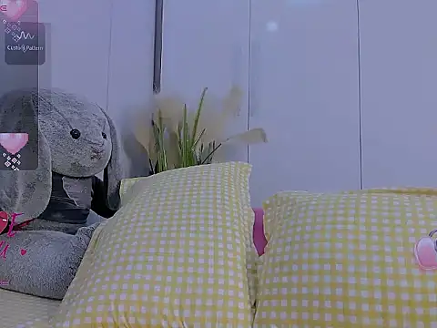 Snapshot of Linh_diudang chatting on 18, 5, 2026 Linh diudang online show from 18, 5, 2026
