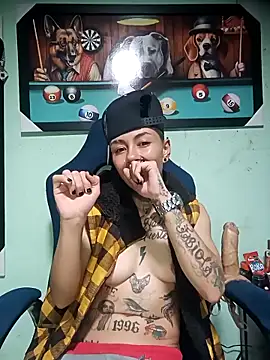 Snapshot of real_fenix chatting on 31, 10, 2025 real fenix online show from 31, 10, 2025