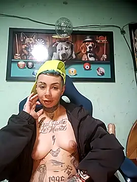 Snapshot of real_fenix chatting on 13, 11, 2025 real fenix online show from 13, 11, 2025