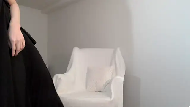 Lily 0000 online show from 9, 1, 2025