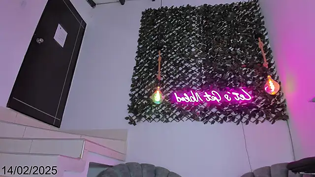 Brianna Stars online show from 15, 2, 2025