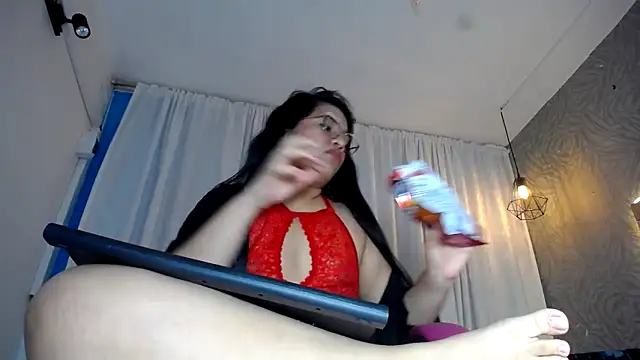 KEYRA-MILLER- online show from 14, 2, 2025