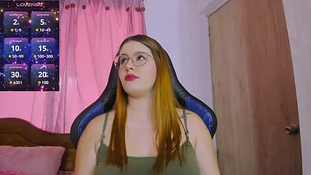 Snapshot of ParisShayk chatting on 21, 2, 2025 ParisShayk online show from 21, 2, 2025