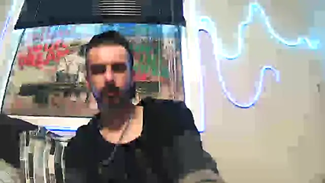 Snapshot of Joshedm780 chatting on 28, 5, 2026 Joshedm780 online show from 28, 5, 2026
