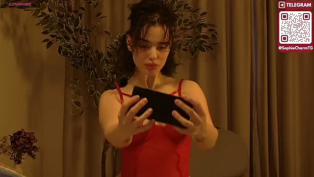 Snapshot of SophieCharm chatting on 4, 3, 2026 SophieCharm online show from 4, 3, 2026