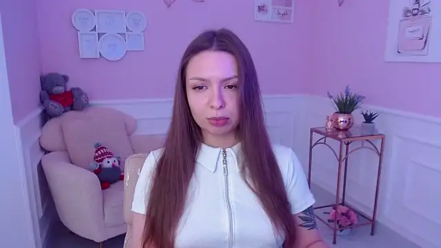 LucySkilar online show from 28, 1, 2025