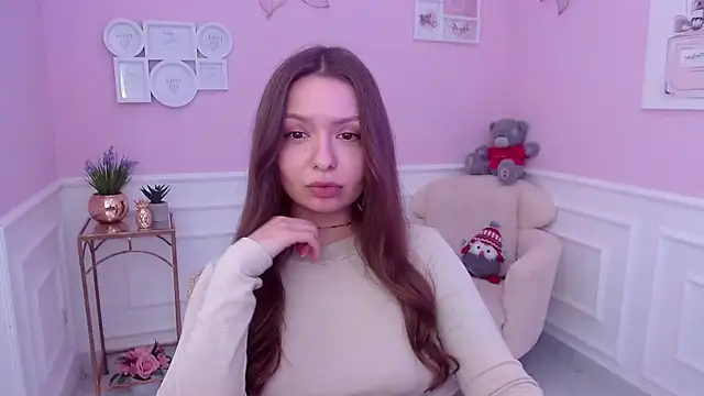 LucySkilar online show from 2, 2, 2025