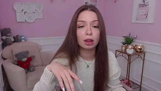 LucySkilar online show from 2, 11, 2025