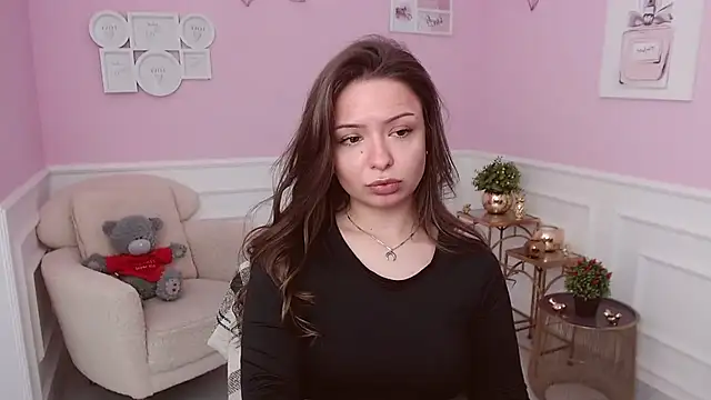 Snapshot of LucySkilar chatting on 4, 5, 2026 LucySkilar online show from 4, 5, 2026