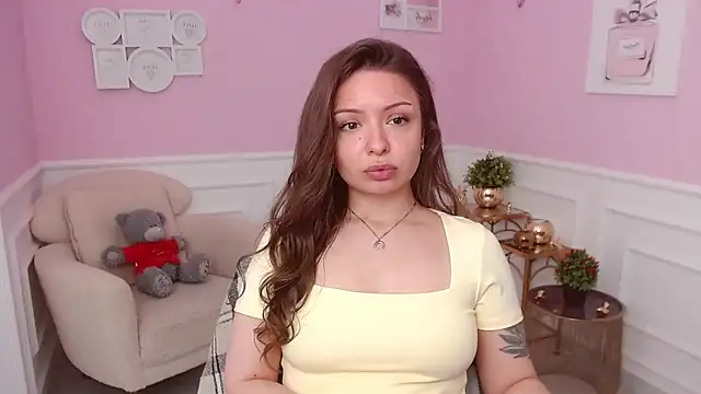 Snapshot of LucySkilar chatting on 11, 5, 2026 LucySkilar online show from 11, 5, 2026