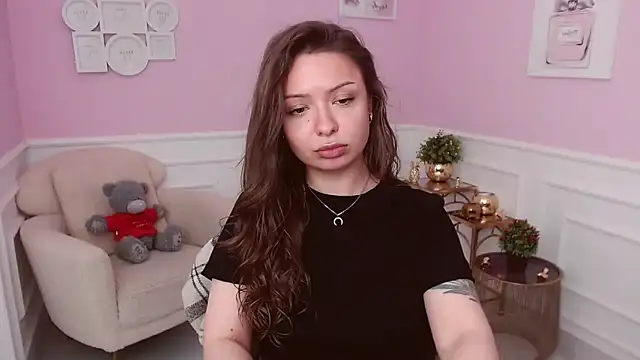Snapshot of LucySkilar chatting on 12, 5, 2026 LucySkilar online show from 12, 5, 2026