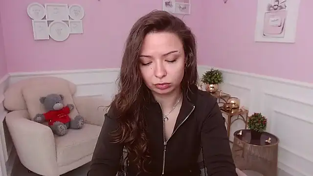 Snapshot of LucySkilar chatting on 21, 5, 2026 LucySkilar online show from 21, 5, 2026