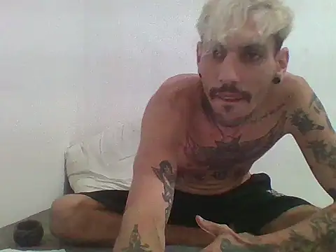 Snapshot of PitbullDiablo1 chatting on 18, 10, 2025 PitbullDiablo1 online show from 18, 10, 2025