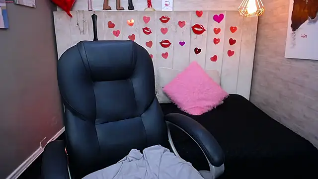 MaturePure online show from 13, 3, 2025