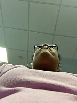 ebonyred online show from 28, 1, 2025