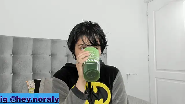Snapshot of hey_noraly chatting on 23, 2, 2025 hey noraly online show from 23, 2, 2025