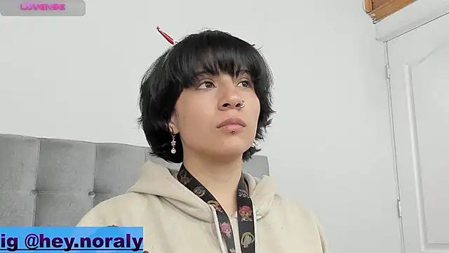 Snapshot of hey_noraly chatting on 22, 3, 2025 hey noraly online show from 22, 3, 2025