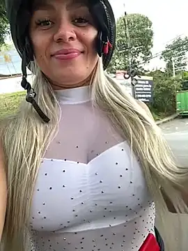Snapshot of nicole_valencia_ chatting on 9, 3, 2025 nicole valencia online show from 9, 3, 2025