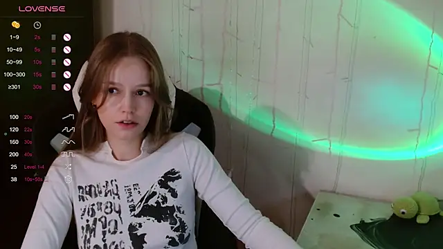 Snapshot of amelia_sweeti chatting on 23, 9, 2025 amelia sweeti online show from 23, 9, 2025