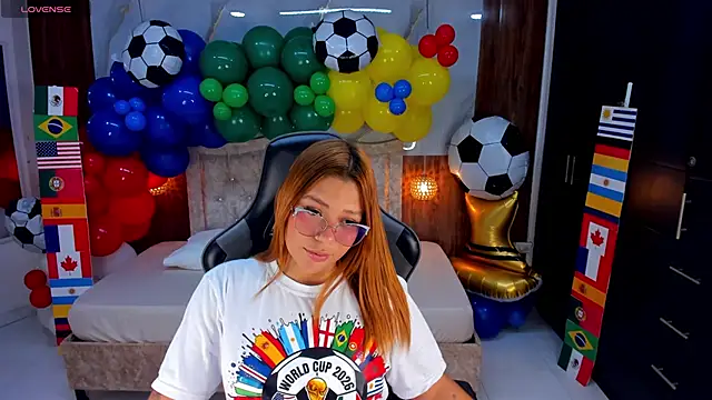 Snapshot of mia_18v chatting on 22, 6, 2026 mia 18v online show from 22, 6, 2026