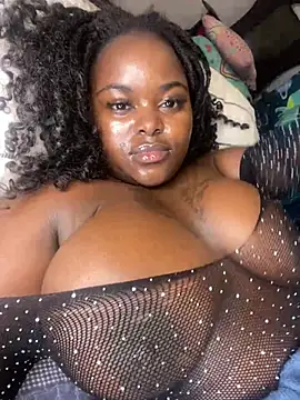 Snapshot of Honeycoco0211 chatting on 17, 2, 2025 Honeycoco0211 online show from 17, 2, 2025