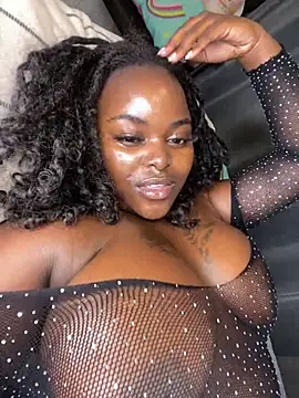 Snapshot of Honeycoco0211 chatting on 8, 3, 2025 Honeycoco0211 online show from 8, 3, 2025