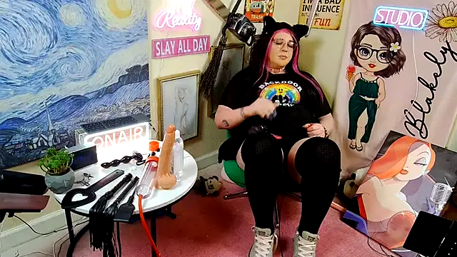 Blakelytgirl online show from 18, 4, 2026