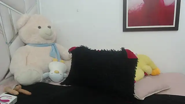 Snapshot of celestesouzalatin chatting on 12, 1, 2025 celestesouzalatin online show from 12, 1, 2025