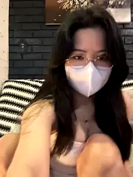 Snapshot of Kyomi-ibaby chatting on 31, 10, 2025 Kyomi-ibaby online show from 31, 10, 2025