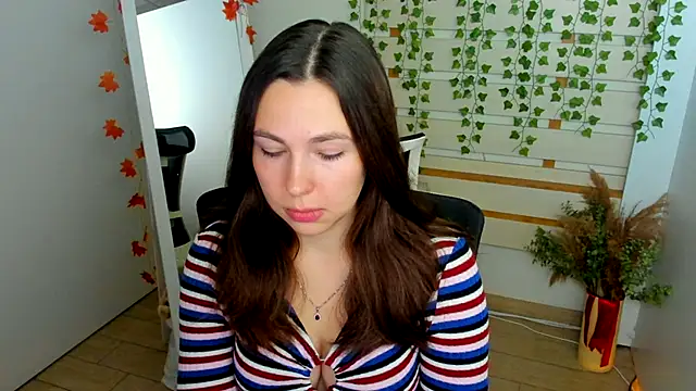 Snapshot of Lexy_flower chatting on 4, 10, 2025 Lexy flower online show from 4, 10, 2025