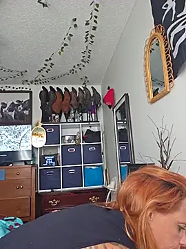 Dixiefaye Pika online show from 17, 3, 2025