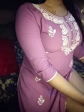 Snapshot of Trezza chatting on 8, 2, 2026 Trezza online show from 8, 2, 2026