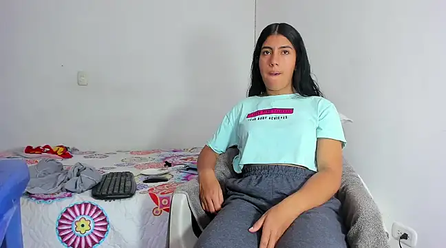 skinnyanai2 online show from 13, 2, 2025