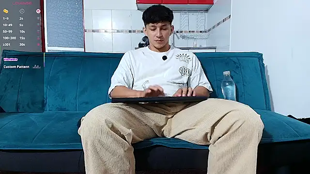 Snapshot of jacques_cardiet chatting on 14, 5, 2026 jacques cardiet online show from 14, 5, 2026