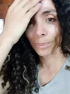 Nadia Monroe online show from 2, 12, 2025