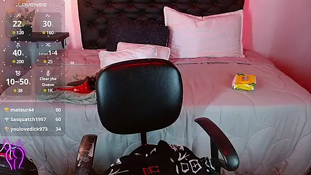 Dominik girl online show from 8, 3, 2025