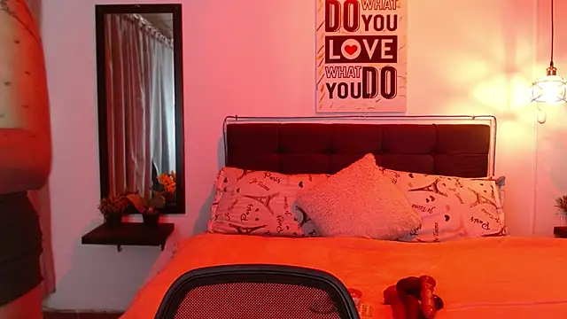 Snapshot of Dominik_girl chatting on 24, 5, 2026 Dominik girl online show from 24, 5, 2026