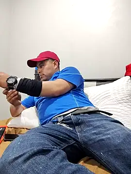 Snapshot of Potro23hotzen chatting on 11, 11, 2025 Potro23hotzen online show from 11, 11, 2025