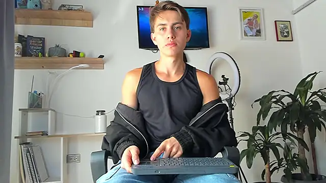 manucute 23  online show from 29, 11, 2025